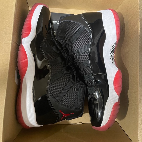men jordan 11 bred